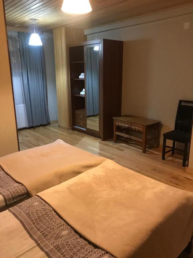 Guesthouse David Zhorzholiani 梅斯蒂亚 外观 照片