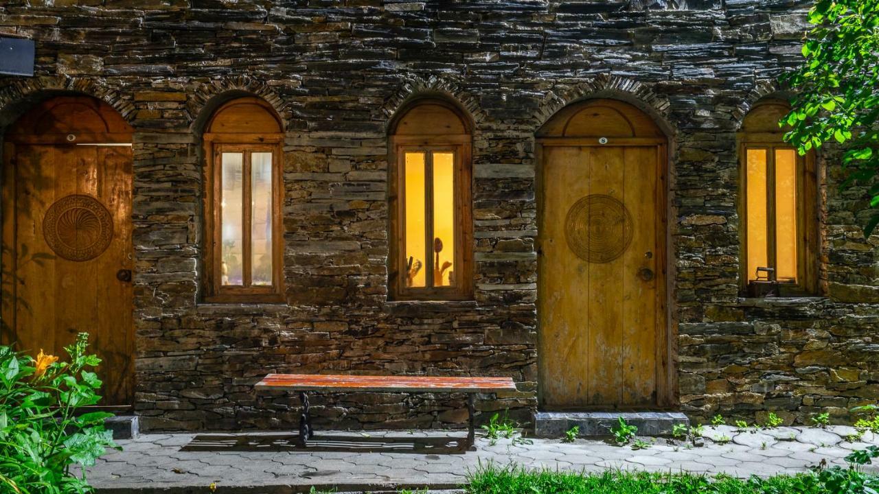 Guesthouse David Zhorzholiani 梅斯蒂亚 外观 照片